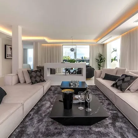 The Iconic Torremora By Better Bookings *